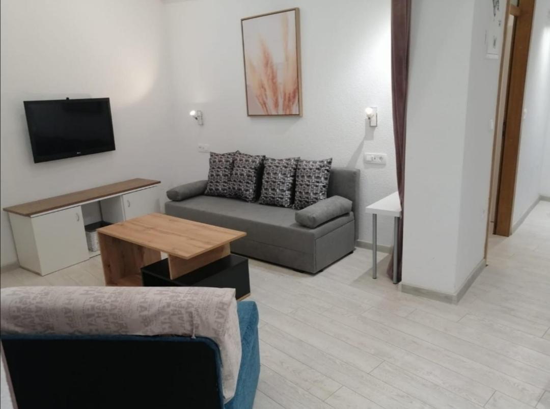 Apartment Neven *